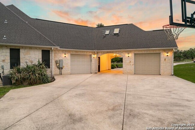 Foto del edificio - 4 br, 2.5 bath House - 235 Ledgestone Trail