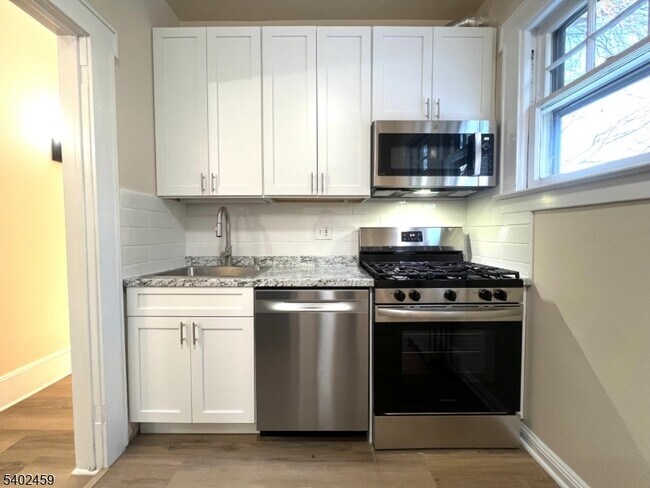 Foto del edificio - 185 Broad St