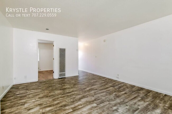 Foto del edificio - Nicely done upper level apartment in Senio...