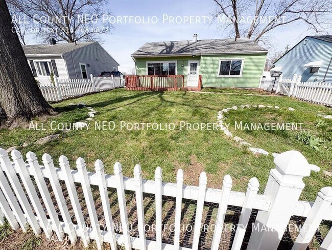 Foto del edificio - 1748 Ward Rd