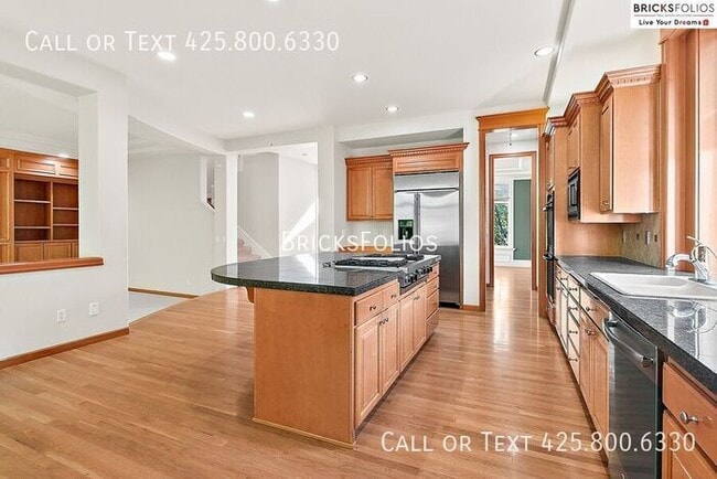 Photo - Luxurious 4-bedroom home in Sammamish with...