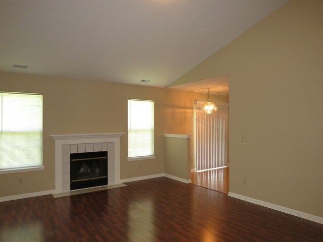 Building Photo - 3836 Rosefinch Circle