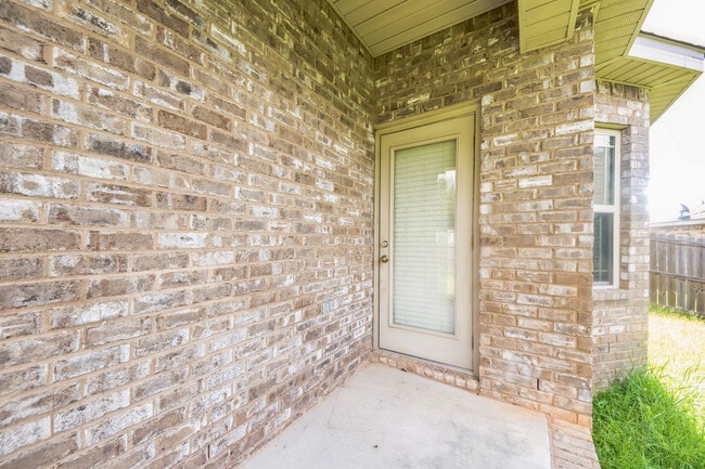 Photo - 14137 Waterford Cove House