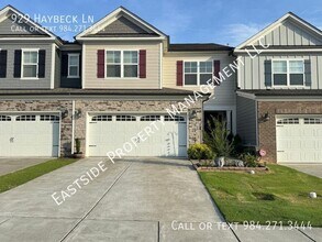 Building Photo - 929 Haybeck Ln