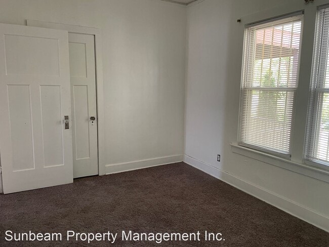 Building Photo - 3 br, 1 bath House - 1116 CARMEL