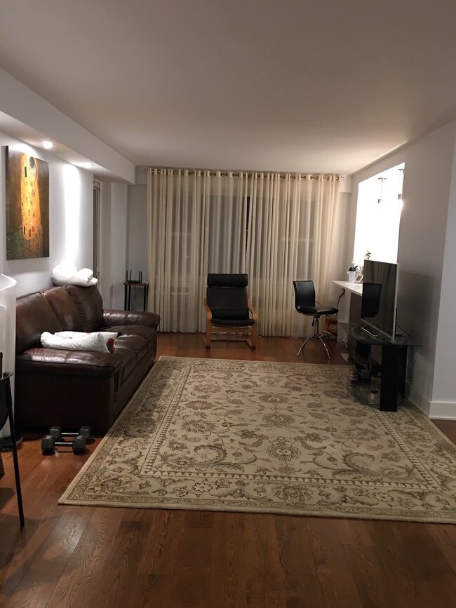 Building Photo - 3000 Ocean Pkwy