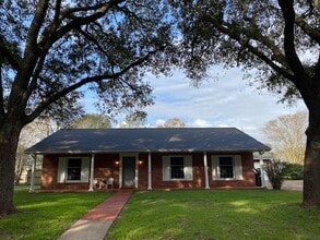 Building Photo - 1210 Brazos St