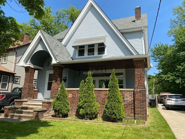 Building Photo - 3937 W 157th St