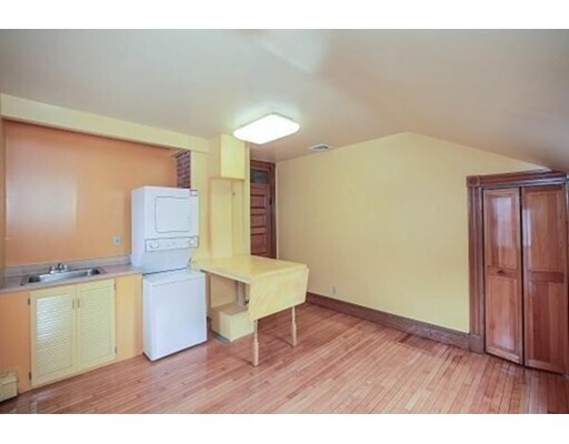 Building Photo - 60 Highland Ave