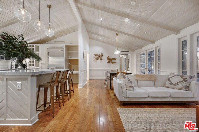 Foto del edificio - 163 Acari Dr