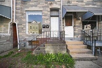 Building Photo - 827 N 10th St