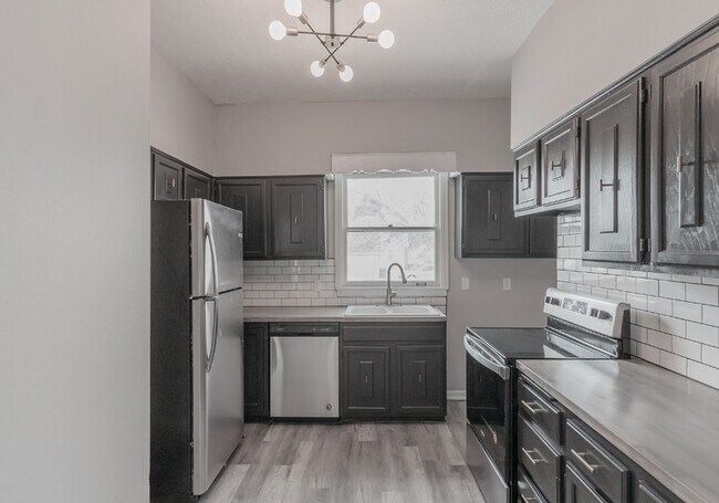 Building Photo - 1141 N 29th St