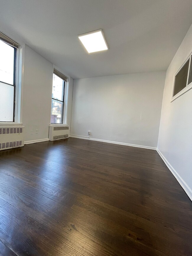 Unit 1 - 360 Pacific Ave