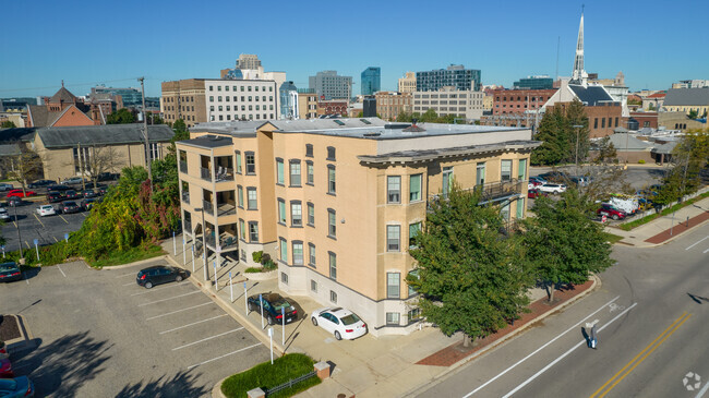 Building Photo - Iowa Flats