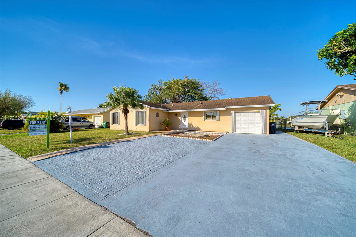 Foto principal - 16330 SW 109th Ave