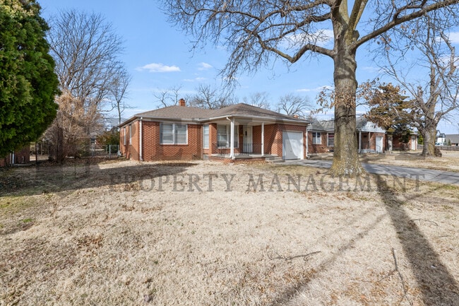 Building Photo - 363 N Woodlawn Blvd