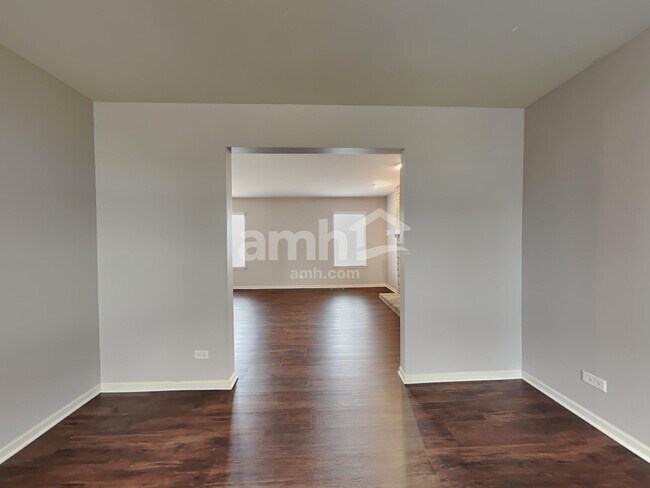 Foto del edificio - 528 Alyssa St