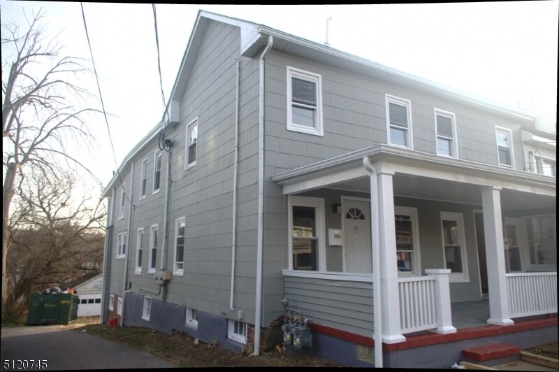 117 E Washington Ave, Washington, NJ 07882 Townhome Rentals in