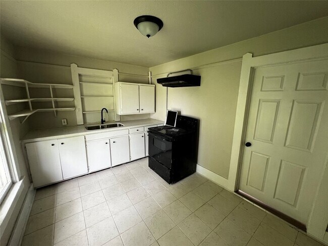 Foto del edificio - 741 13th St