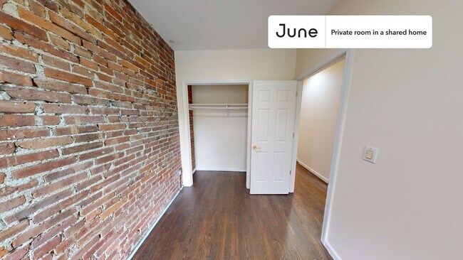 Foto del edificio - Room in Shared 4 bed/2 bath home