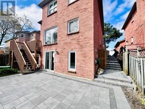 Building Photo - 7 Captain Francis Dr