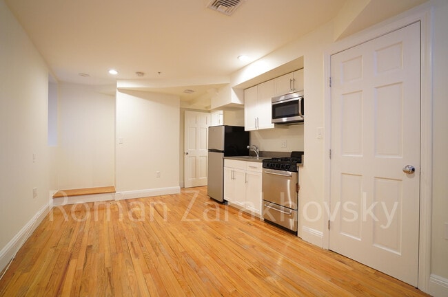 Photo - 10 Brainerd Rd Apartment