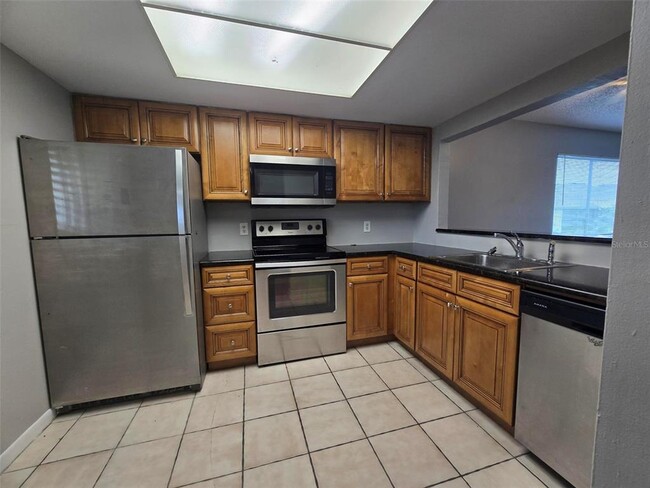 Building Photo - 6312 Newtown Cir