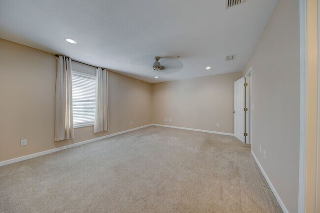 Foto del edificio - 2502 US-98