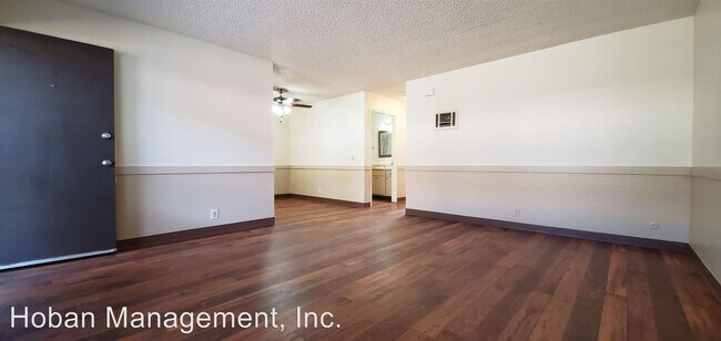 Building Photo - 1043 S Sunshine Ave