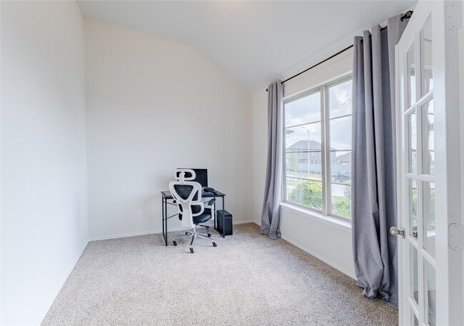 Foto del edificio - 8327 Threadfin Wy