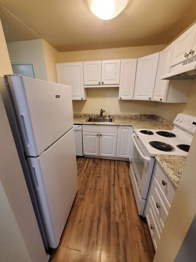 Foto del interior - Bayview Apartments | Bright Units with Easy Transit Options