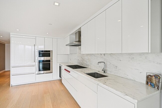 Foto del edificio - 150 Seaport Blvd