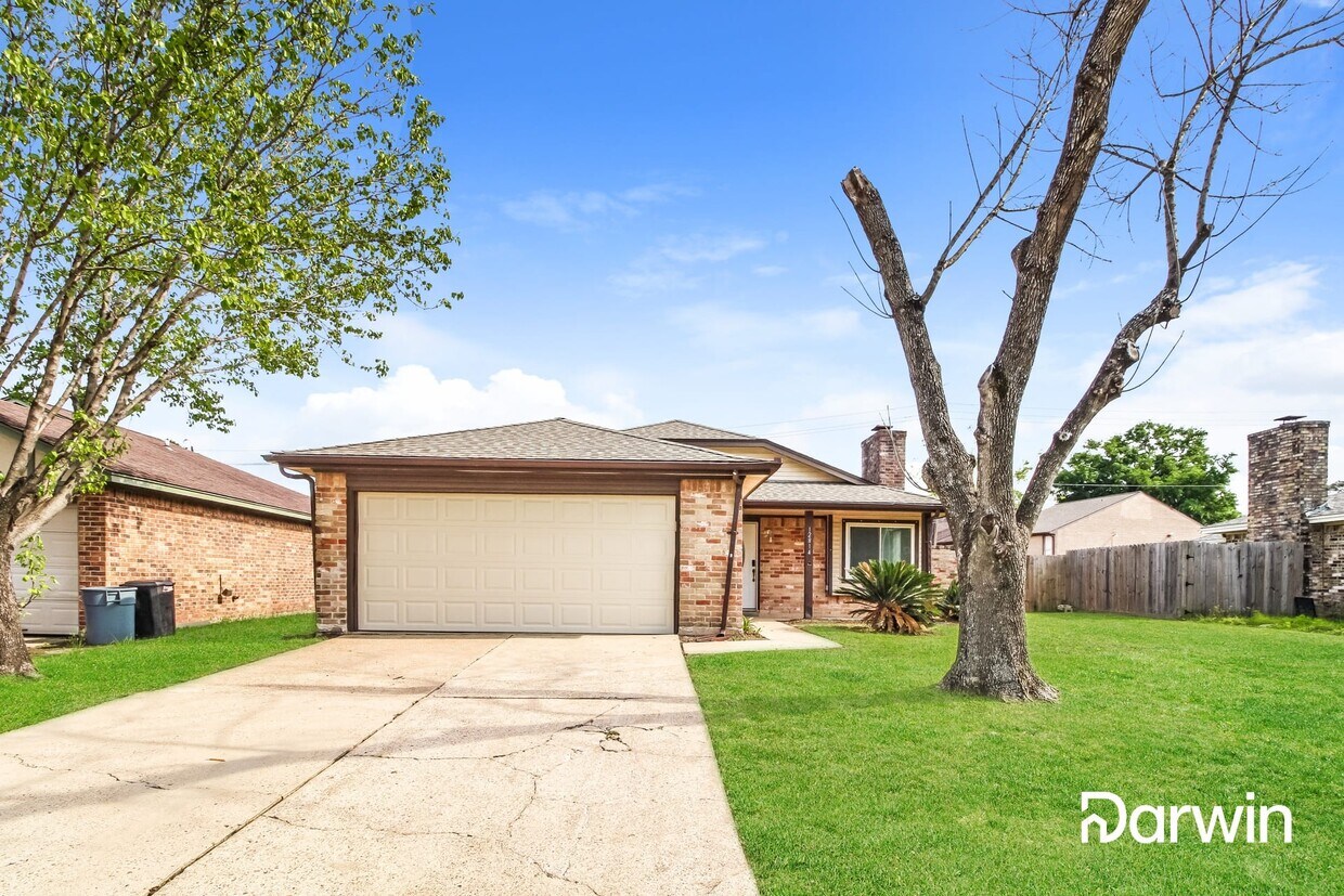 Primary Photo - 12814 Stillington Dr, Houston, TX 77015
