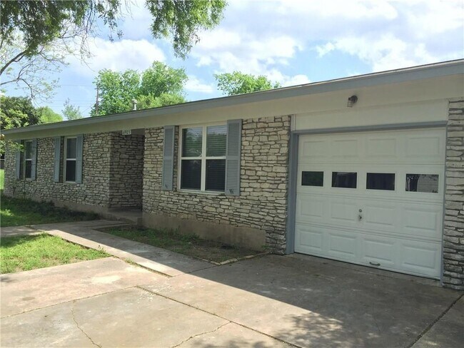 Building Photo - 6905 Rufus Dr