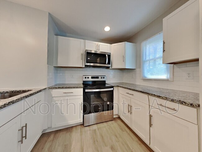 Foto del edificio - 438 Lanier St NW