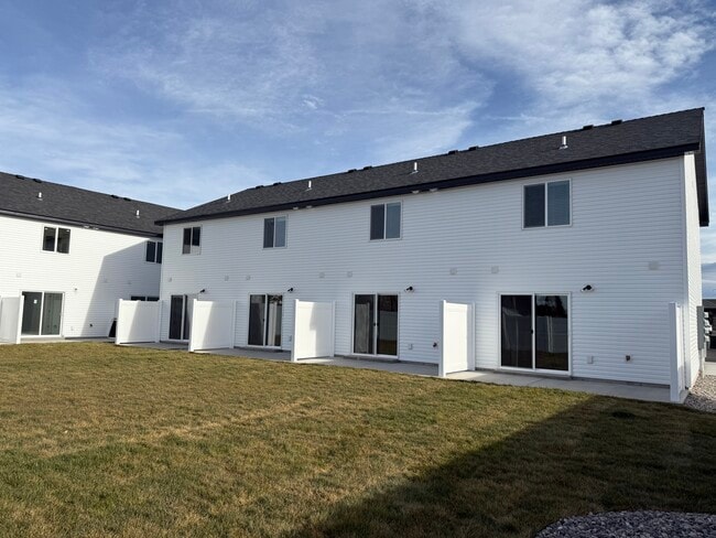 Building Photo - 497 Pleasant Country Ln