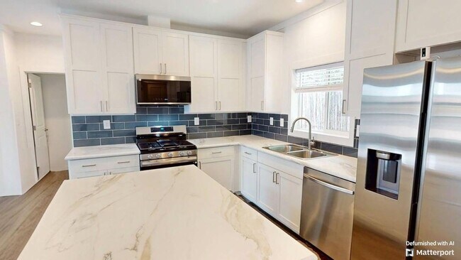 Foto del edificio - Clean new home in great location. close to downtown, parks, restaurants, shopping