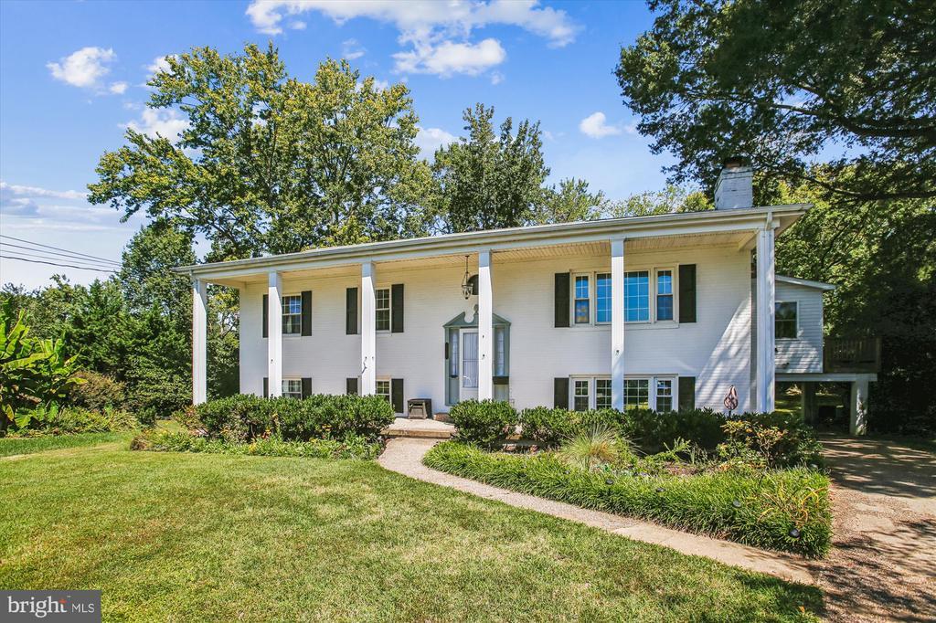 Foto principal - 8907 Captains Row