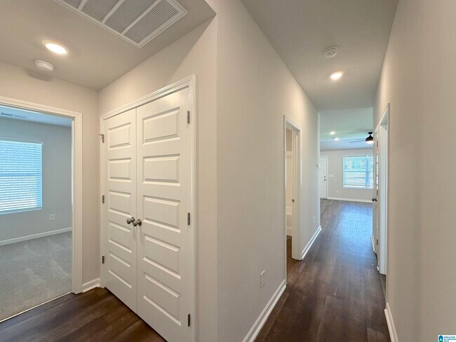 Foto del edificio - 174 Hill Ln