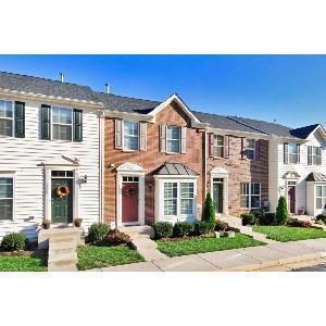 Building Photo - 3 Bed / 2 Bath Townhome Available 7/5