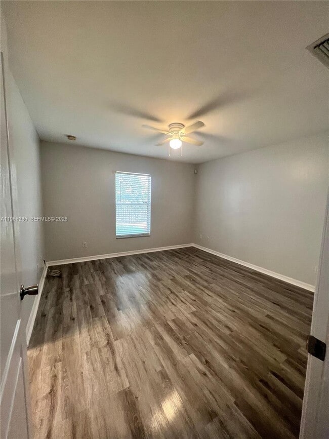 Building Photo - 507 Peerless Cir