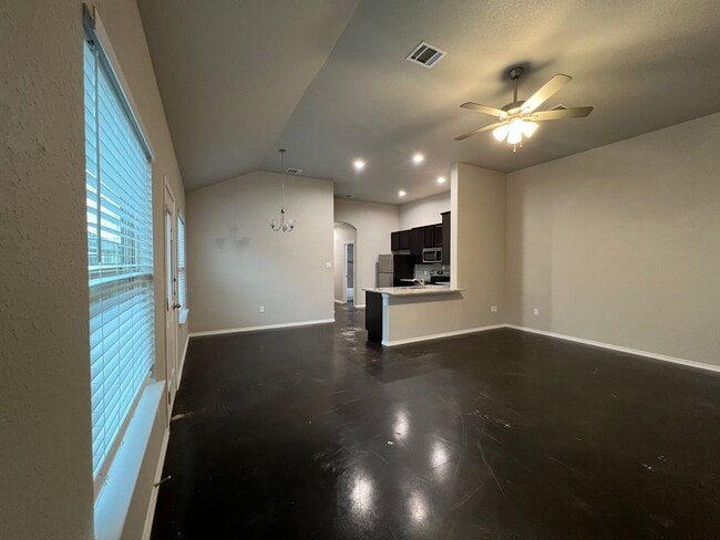 Foto del edificio - Luxury 3/2 Duplex in Seguin, Texas