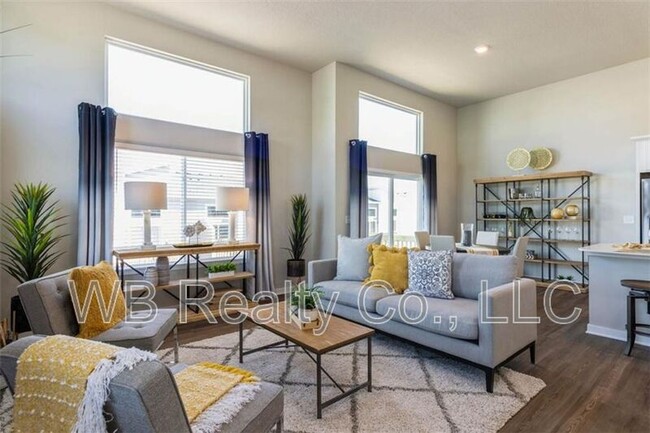 Building Photo - 9758 Crestview Dr