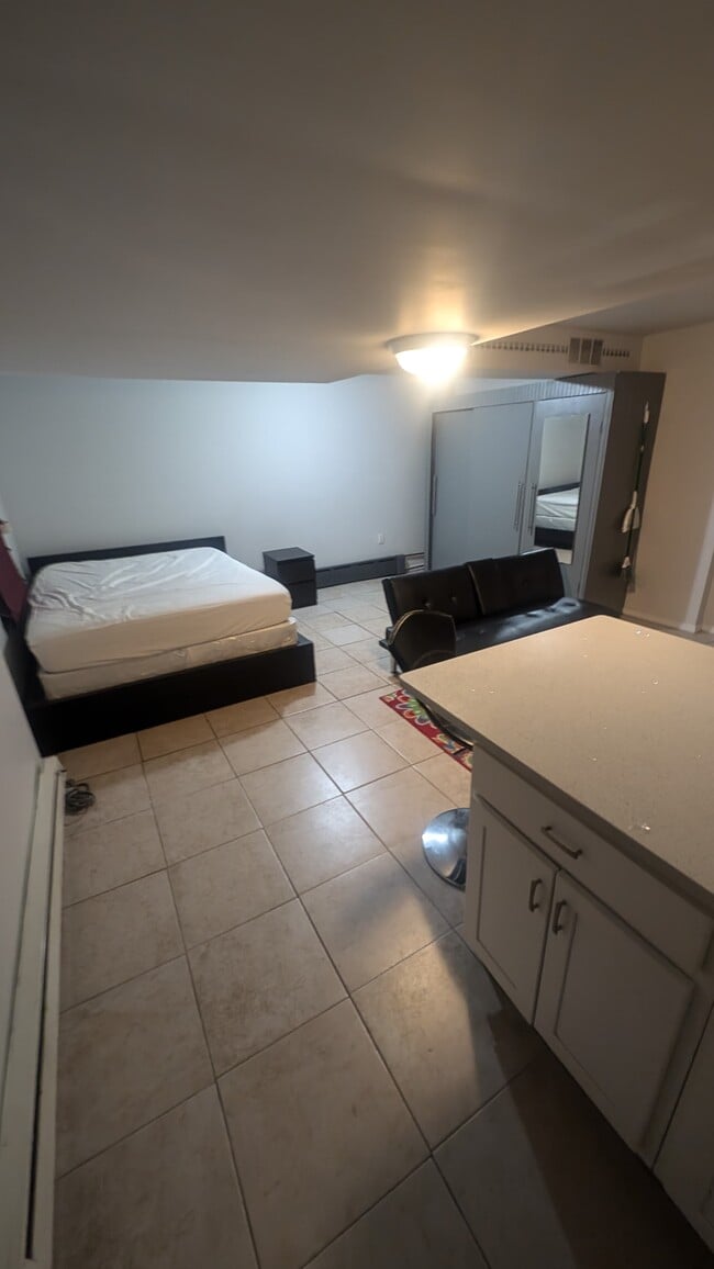 Foto del edificio - 3424 Irwin Ave