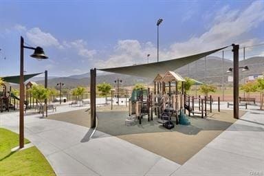 Foto del edificio - 4 bed 2.5 bath Beautiful Sycamore Creek house in Corona for lease