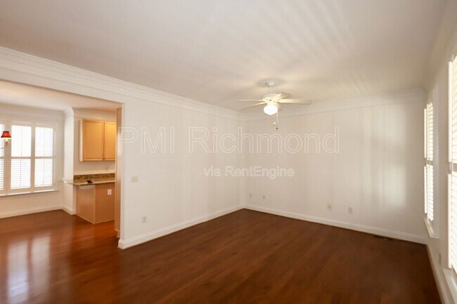 Foto del edificio - 728 S Pine St