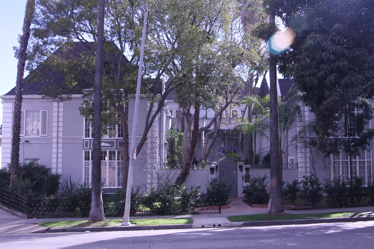 Foto principal - 6010 Franklin Ave