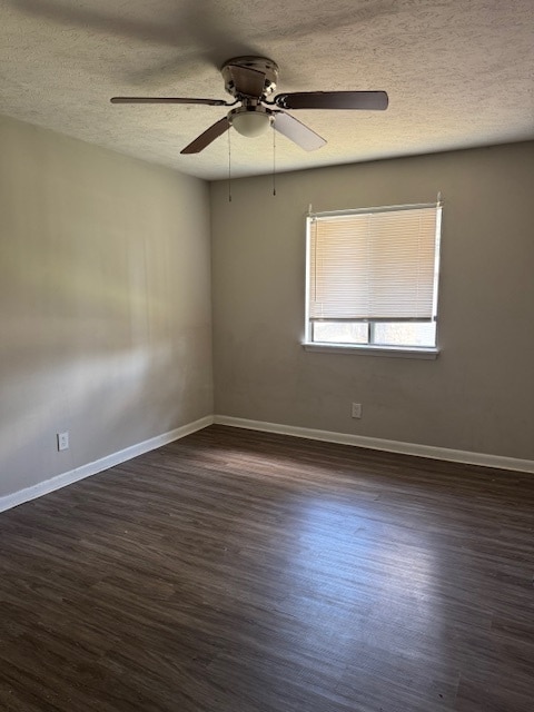 Building Photo - 827 Applewood Ln