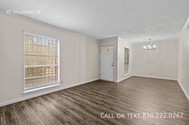 Foto del edificio - 5443 Callaghan Rd