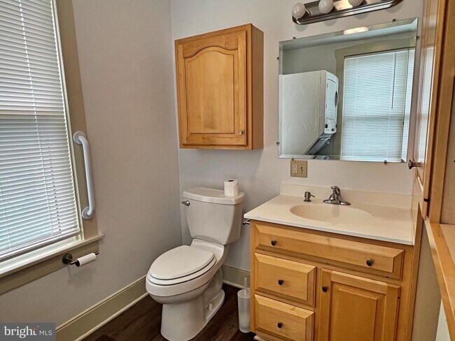 Foto del edificio - 2 N Spruce St